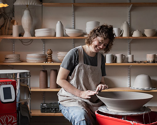 How To Choose A Pottery Wheel 